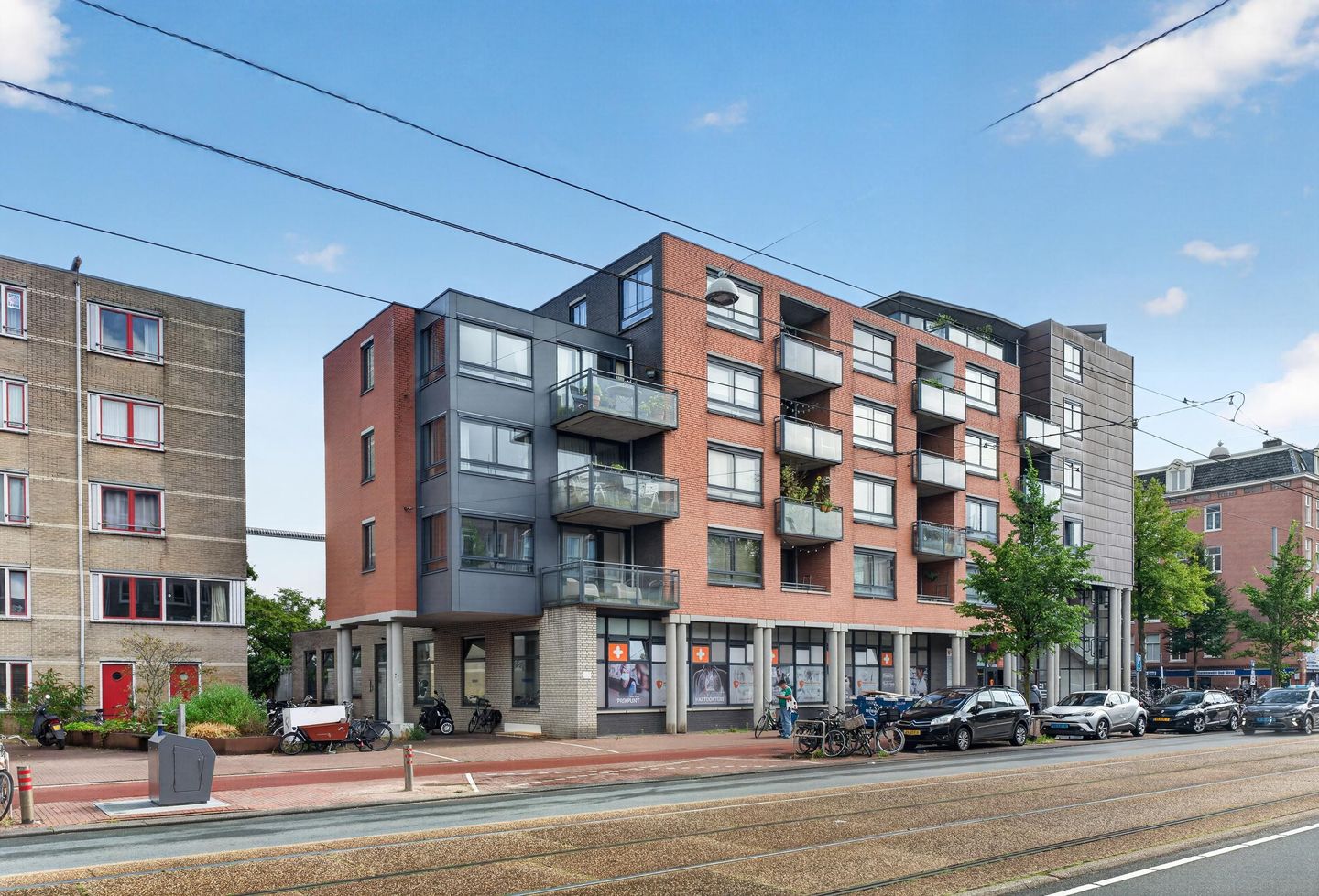 Photo 44 of Frederik Hendrikstraat 49-D