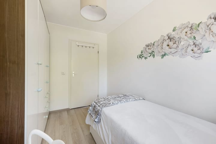 Tussenwoning te koop: Middelhei 86, Veldhoven