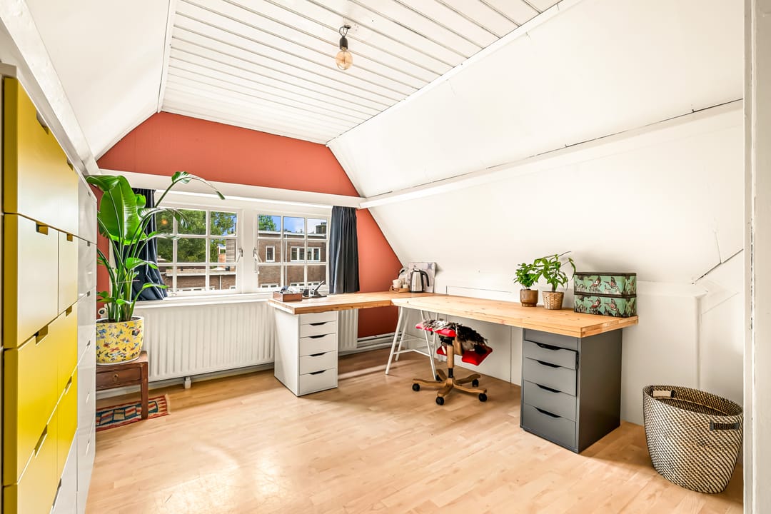 Photo 56 of Van Dortstraat 4