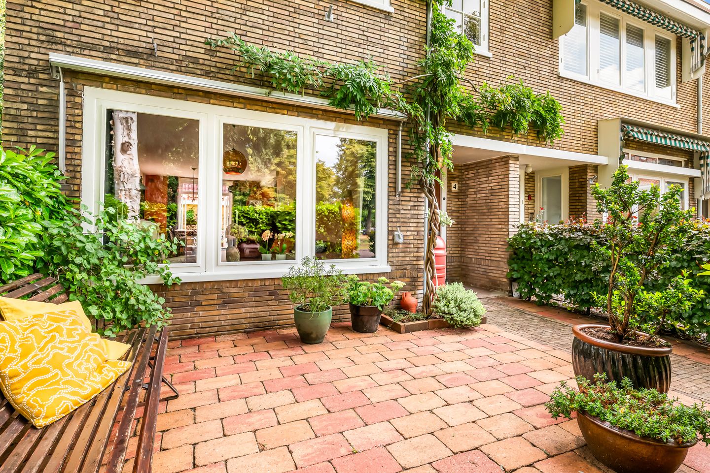 Photo 5 of Van Dortstraat 4