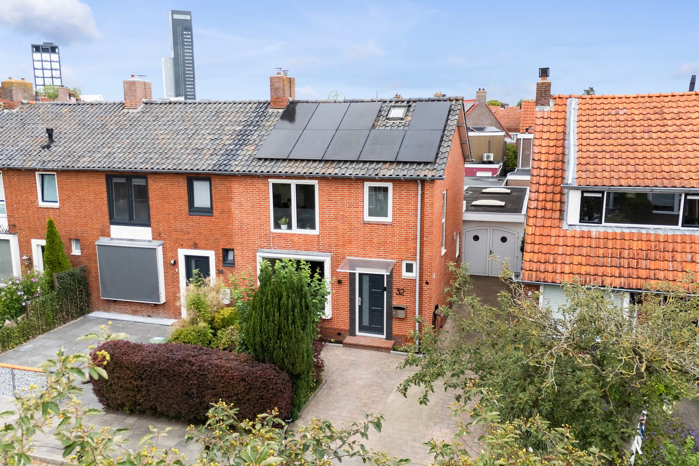 Photo 1 of d'Hondecoeterstraat 32