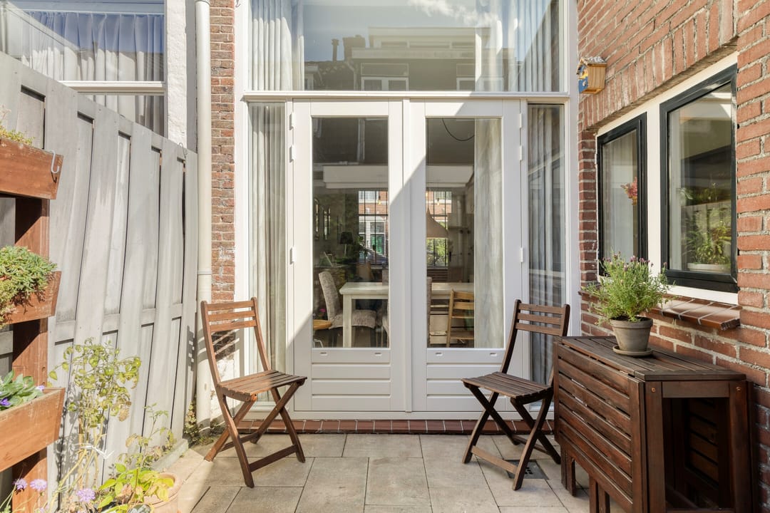 Photo 11 of Poelgeeststraat 17