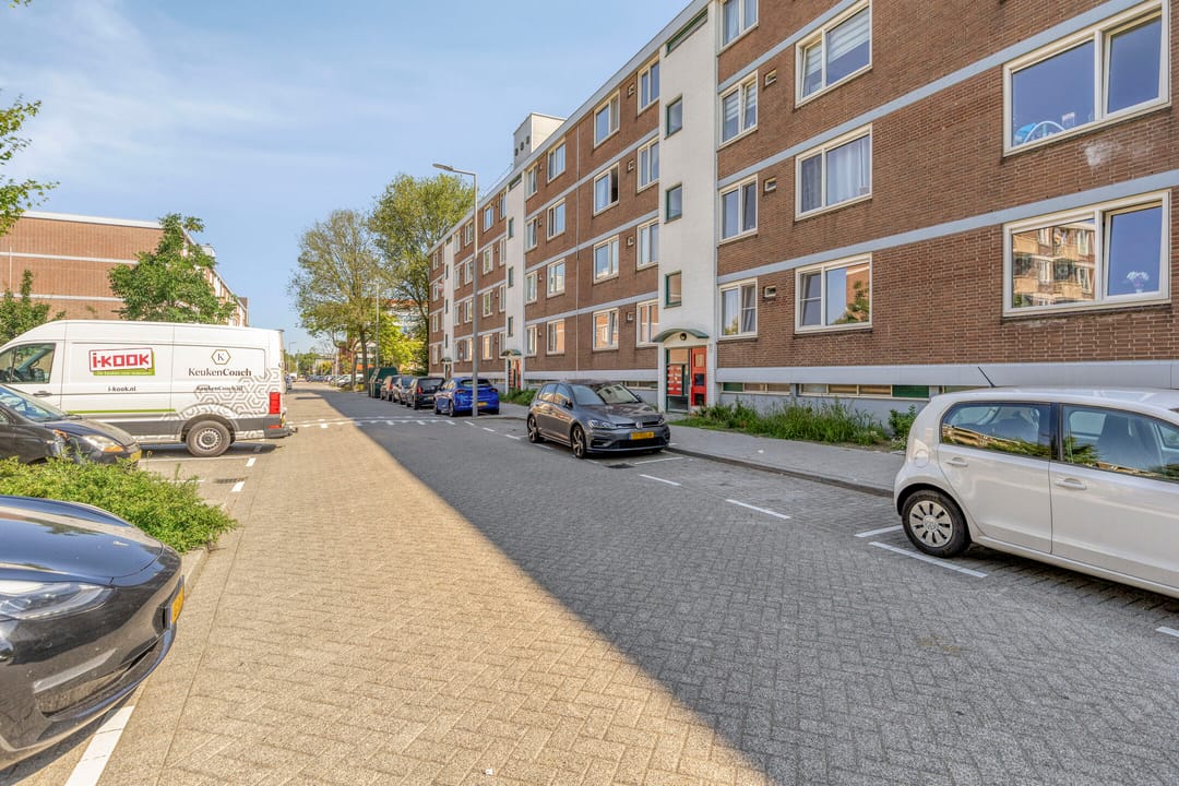 Photo 7 of Hanrathstraat 126