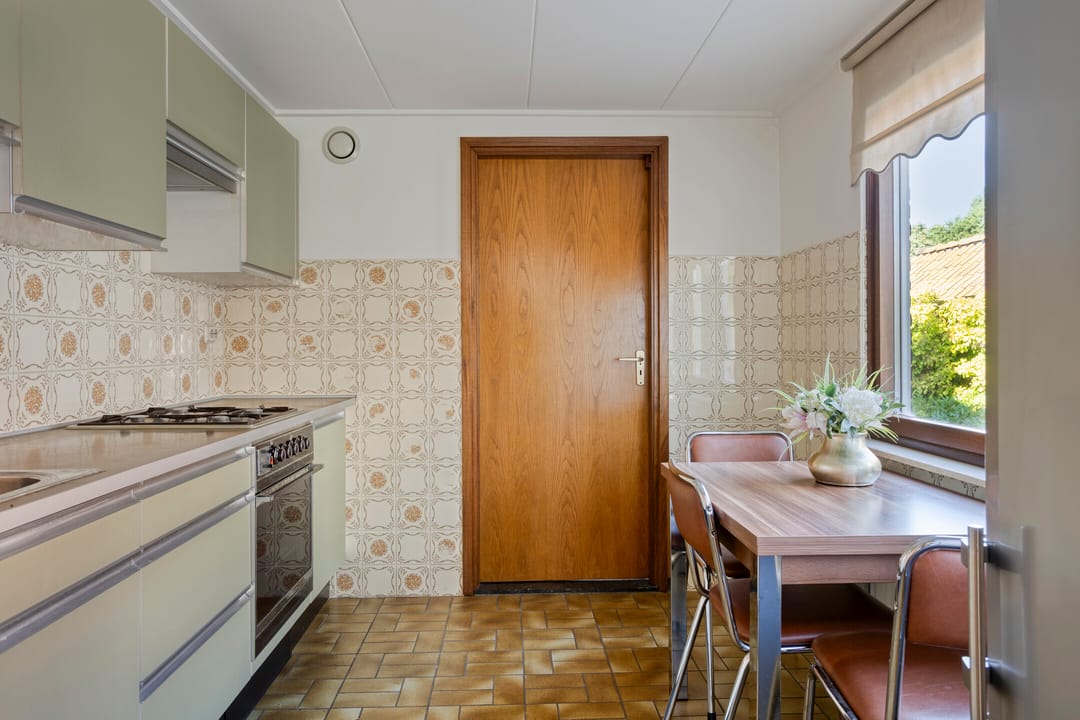 Photo 8 of Lossersestraat 172