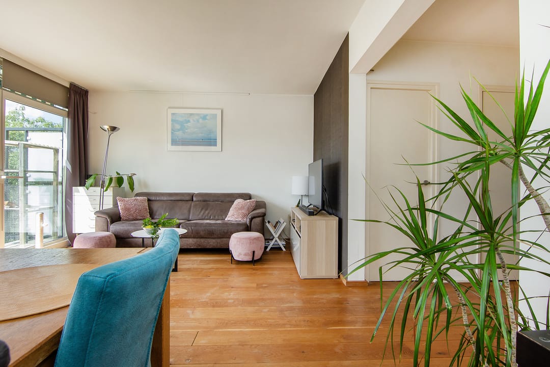 Photo 13 of Queridostraat 17-III