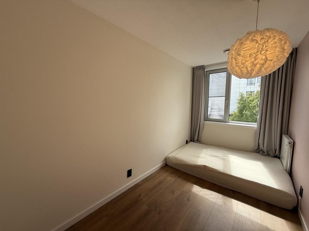 Photo 24 of Arent Janszoon Ernststraat 170