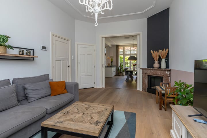Tussenwoning te koop: Jacob Mosselstraat 85, 'S-Gravenhage