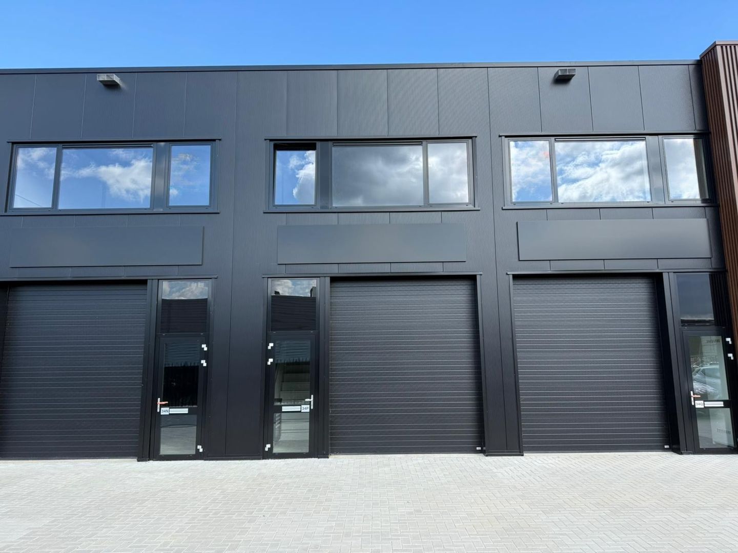 View photo 2 of Fahrenheitstraat 34-P
