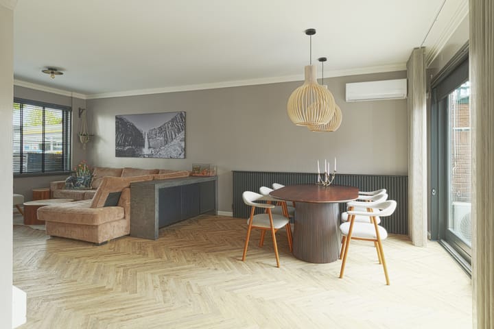 Photo 2 of Nassaustraat 26