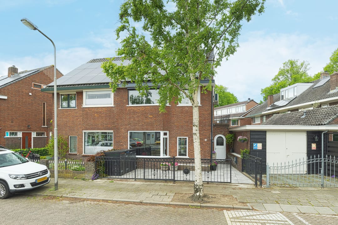 Photo 38 of Nassaustraat 26
