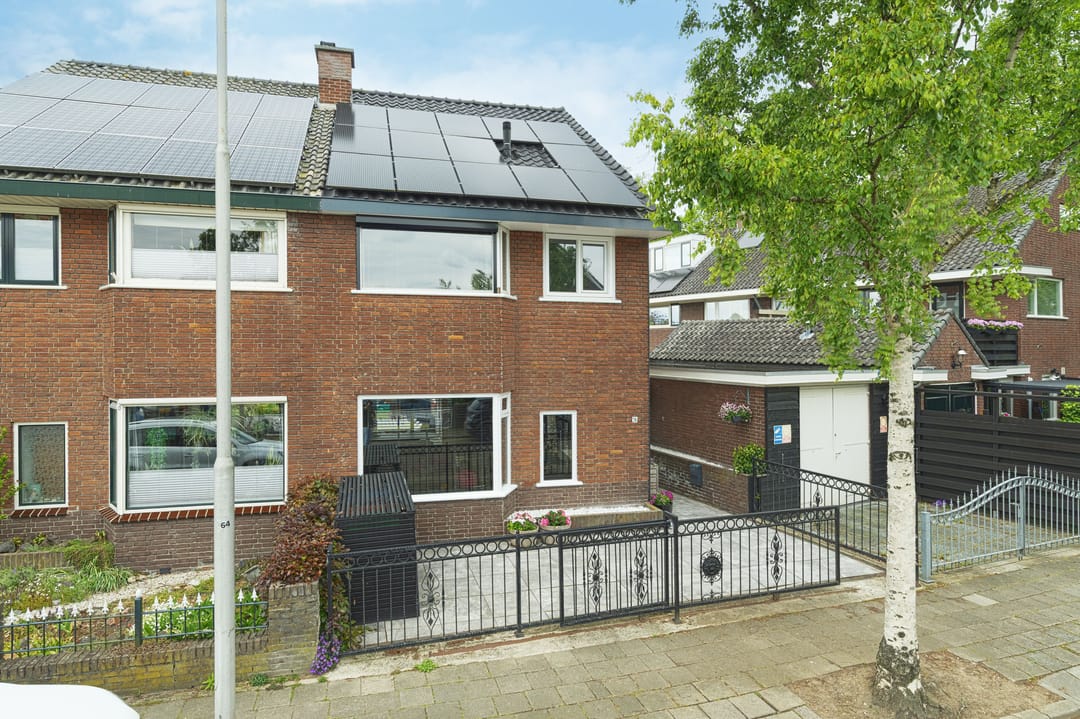 Photo 41 of Nassaustraat 26