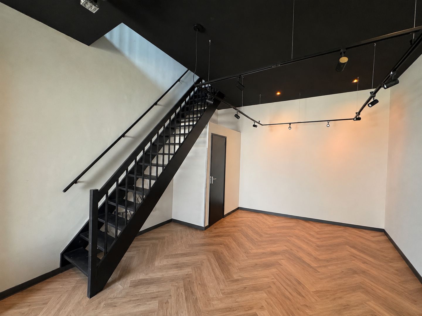 View photo 4 of Zandzuigerstraat 106