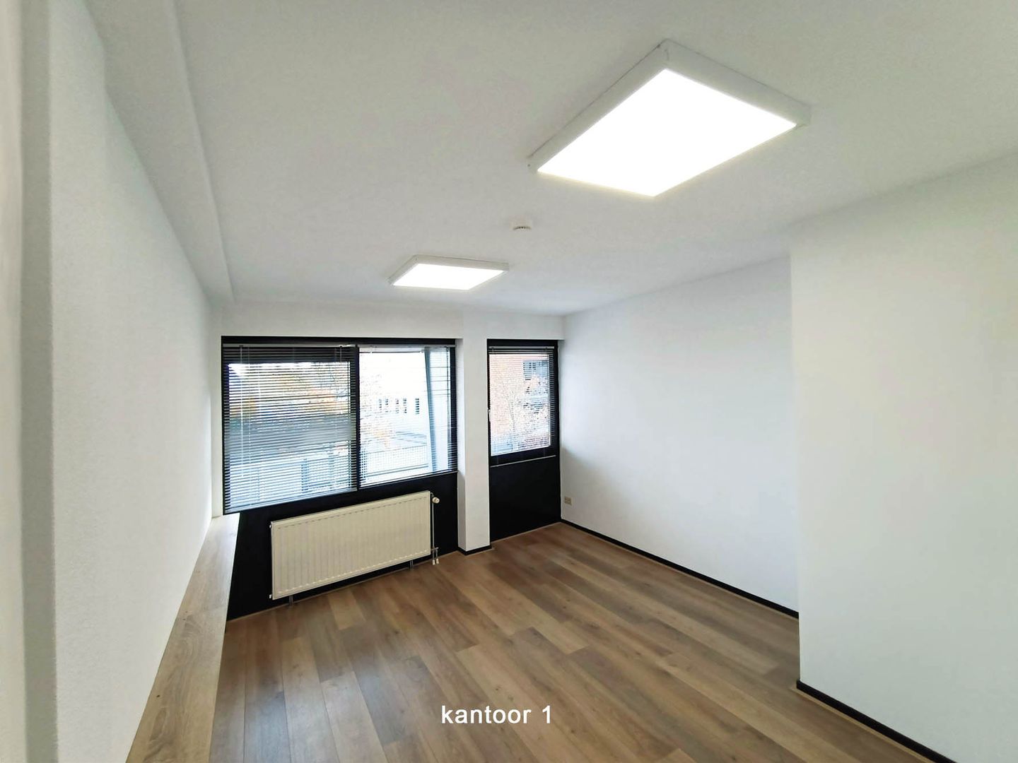 Bekijk foto 2 van Veenderveld 56