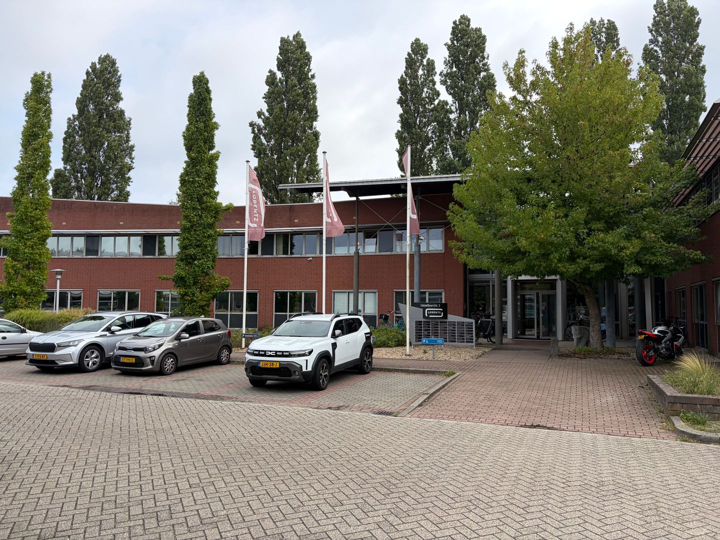 Bekijk foto 1 van IJsselburcht 3