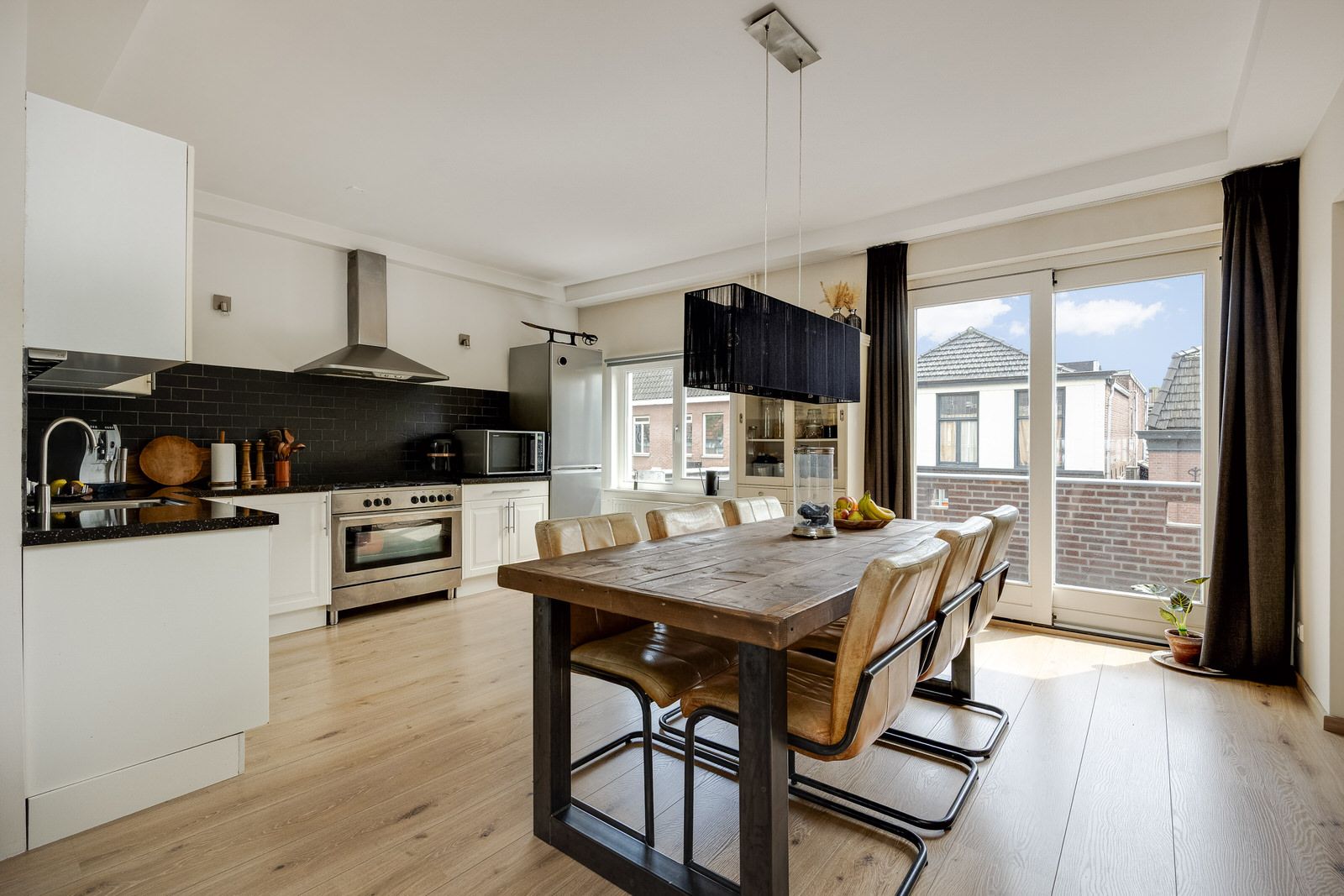 Photo 6 of Breukelsestraat 12-A