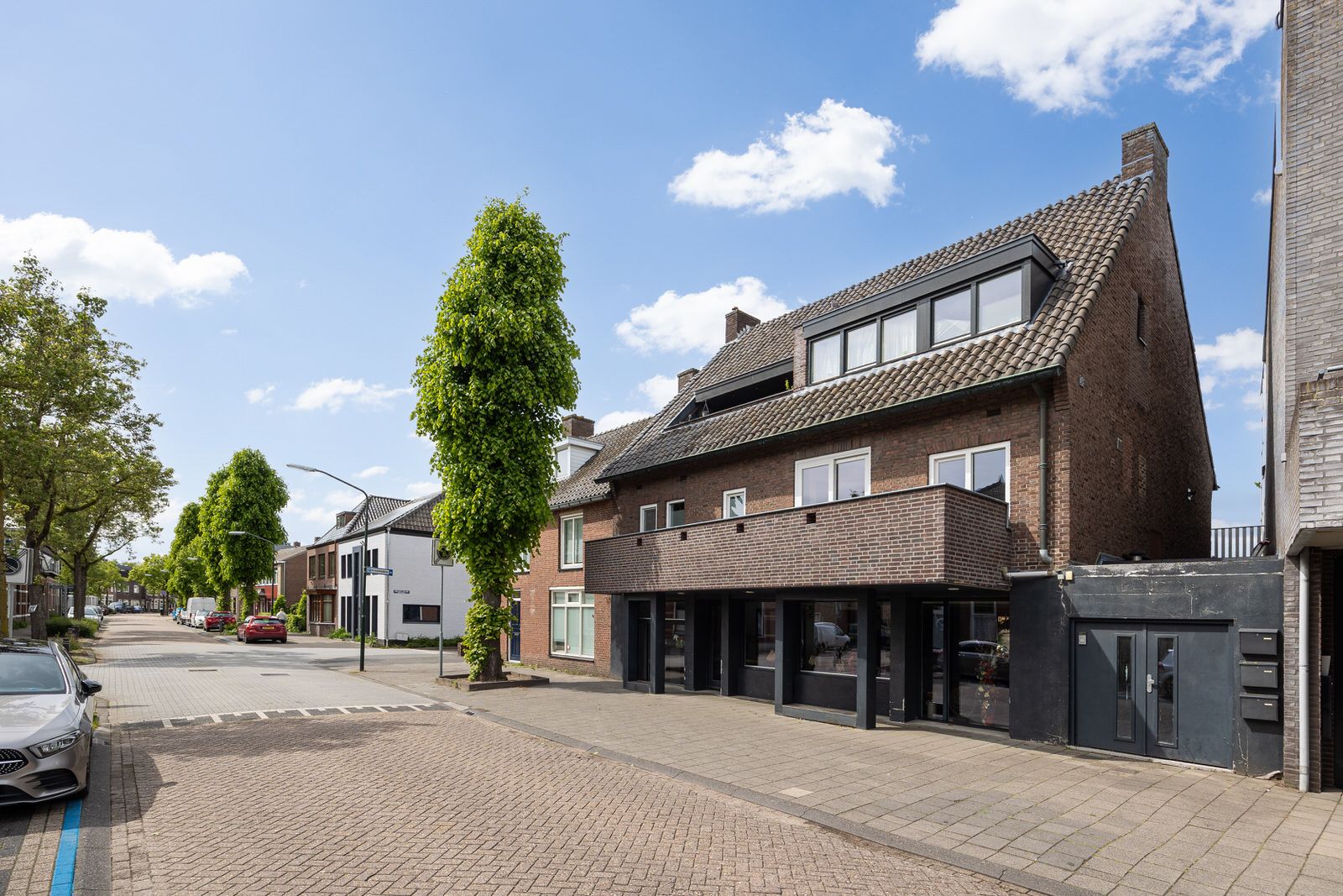 Photo 36 of Breukelsestraat 12-A