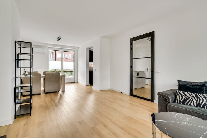 Appartement te koop: Le bron de vexelastraat 15, Roermond