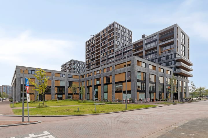 Foto 4 van Maashaven N.z. 741