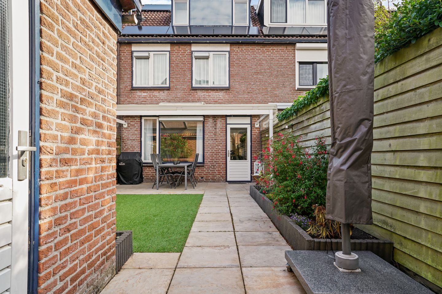 Foto 14 van van Leeuwenhoekstraat 7