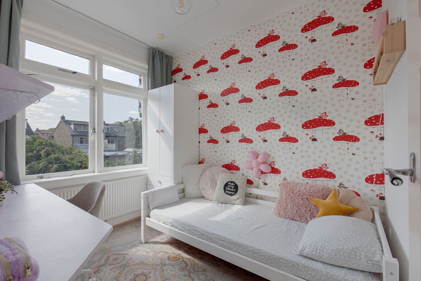 Photo 19 of Coornhertstraat 10