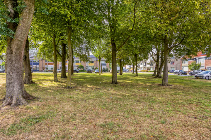 Tussenwoning te koop: Kaprijkestraat 23, Breda