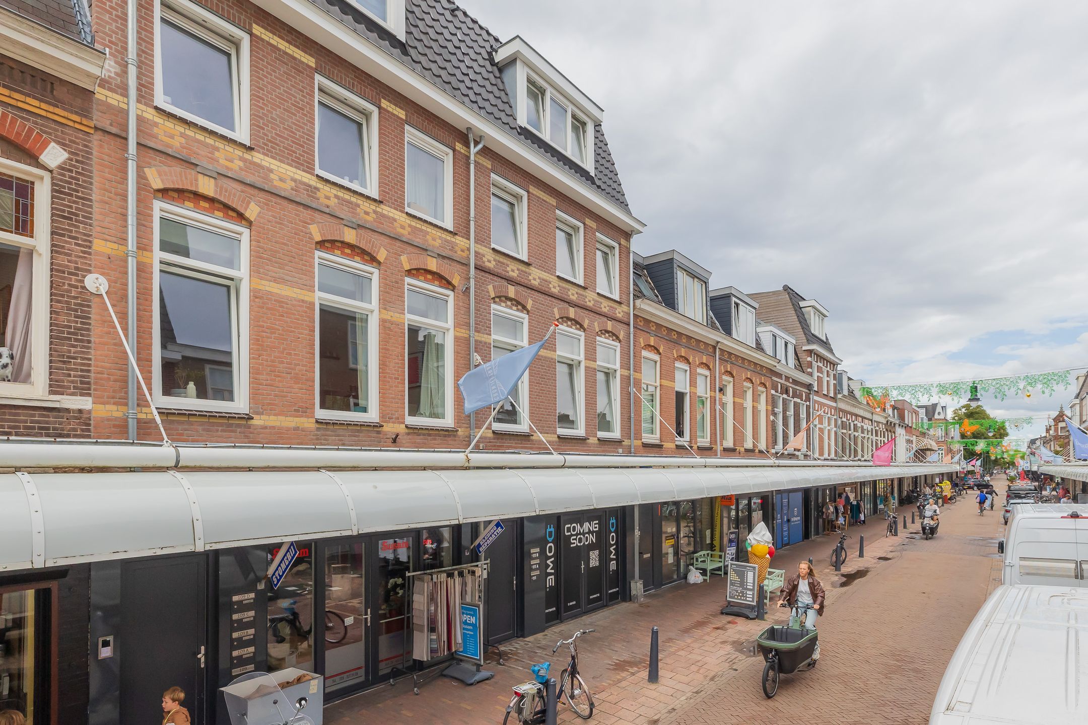 Photo 27 of Generaal Cronjéstraat 111-A