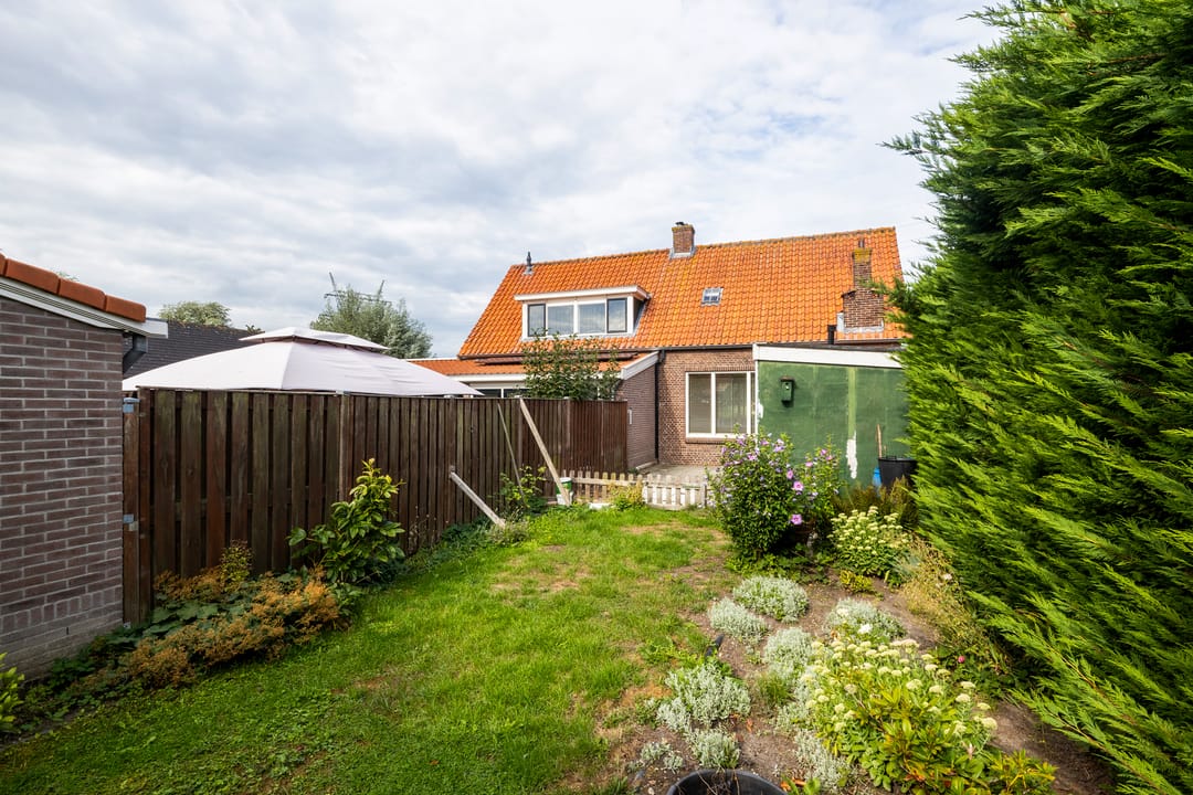 Photo 32 of Bosstraat 19