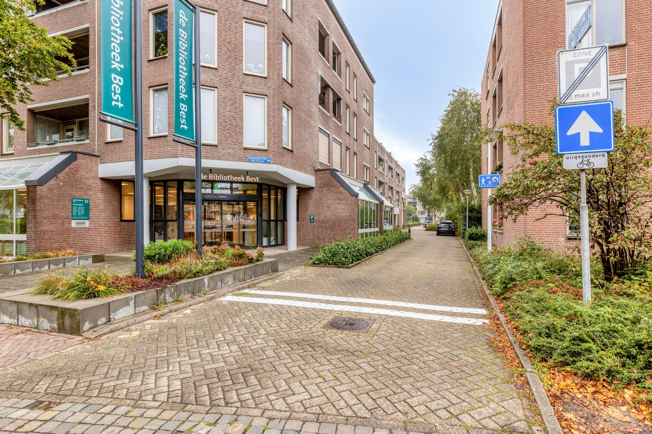 Photo 39 of Raadhuisplein 45