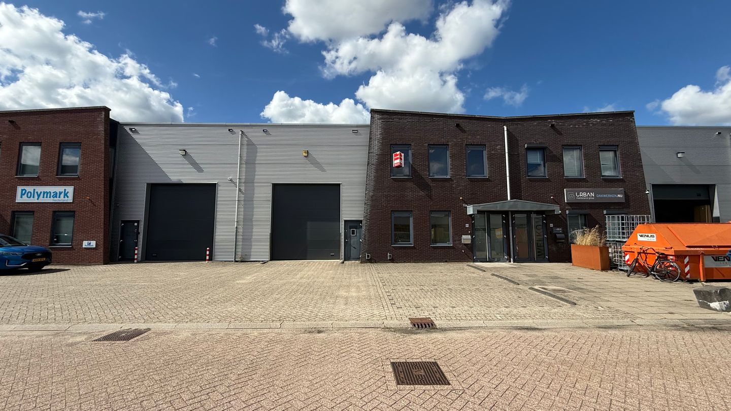 Bekijk foto 1 van Ravenswade 150-E