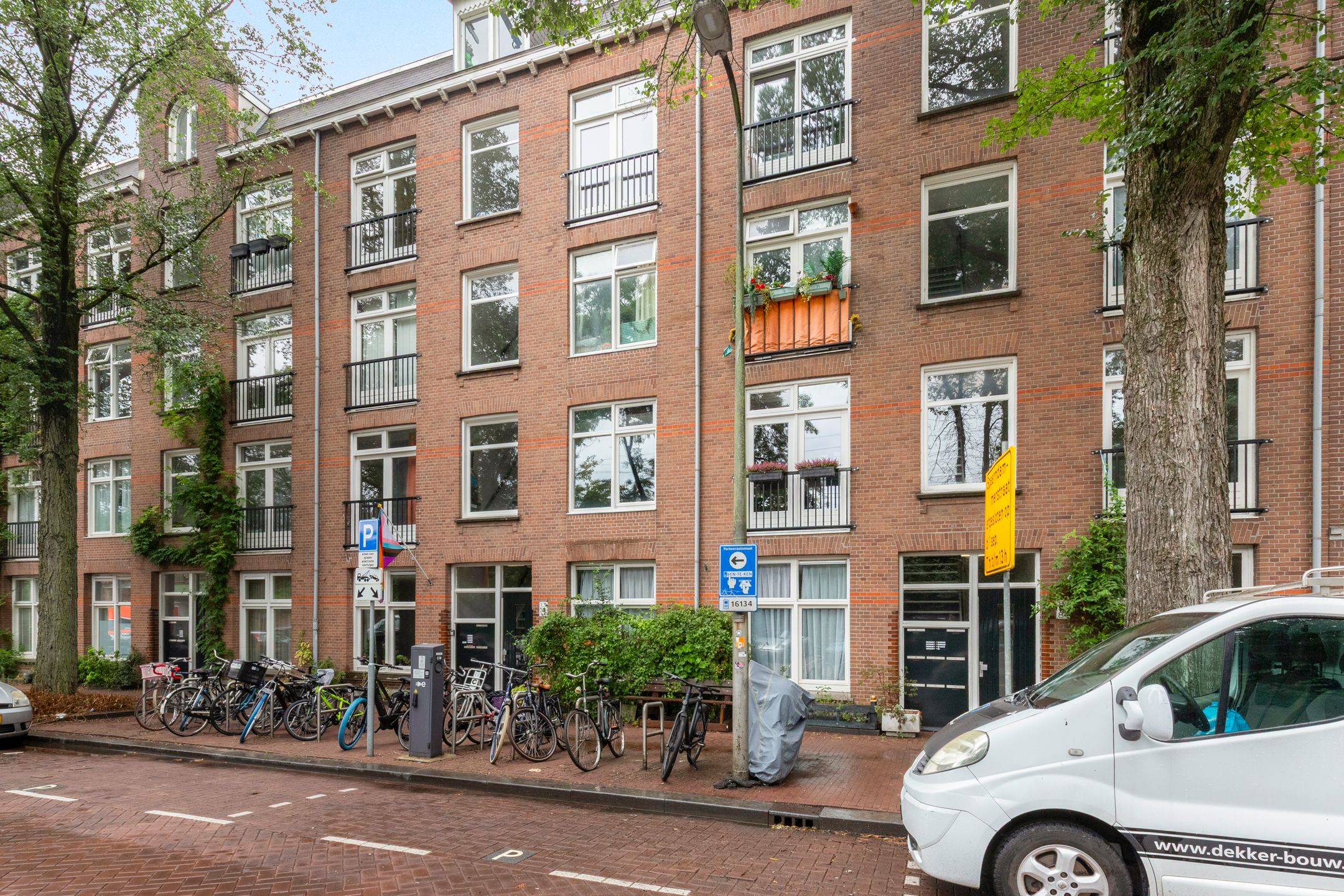 Photo 27 of Spaarndammerstraat 8-F