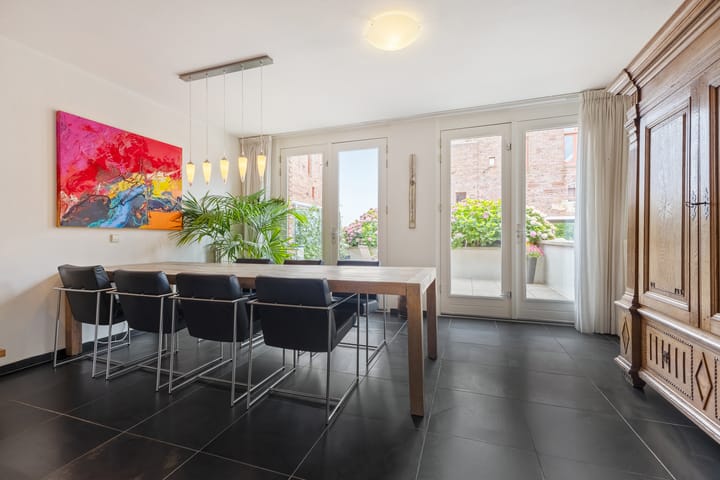 Tussenwoning te koop: Leliënhuyze 2, 'S-Hertogenbosch