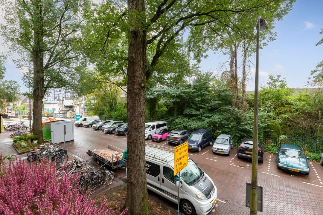 Photo 23 of Spaarndammerstraat 8-F