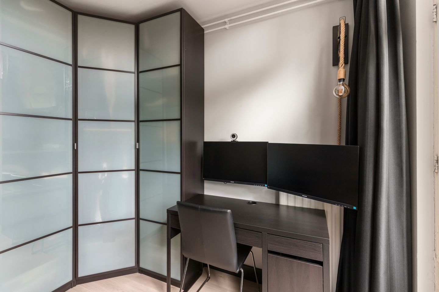Photo 20 of Spaarndammerstraat 8-F