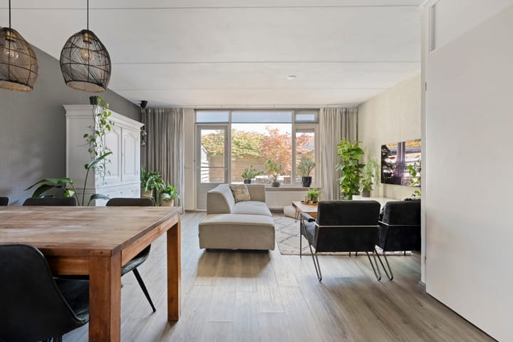 Tussenwoning te koop: Ekster 46, Raalte