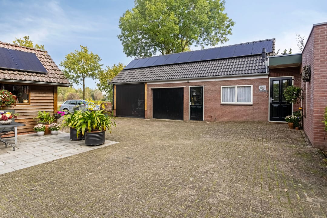 Photo 31 of Deventerstraat 107