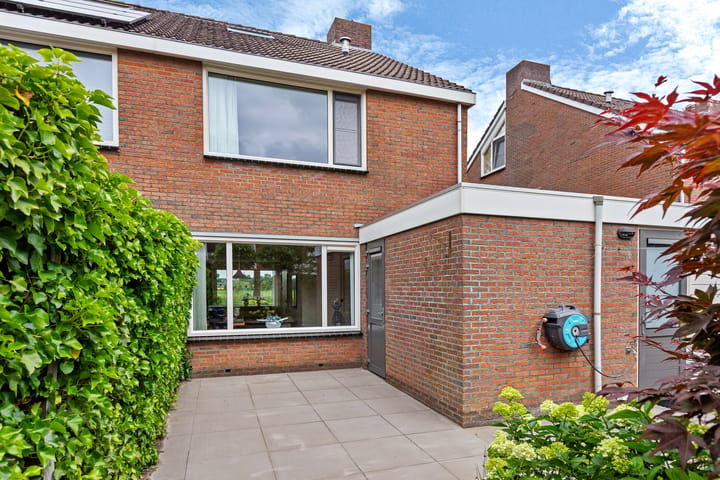 Tussenwoning te koop: Jan Jelles Hofleane 121, Leeuwarden