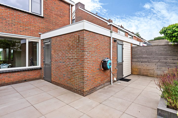 Tussenwoning te koop: Jan Jelles Hofleane 121, Leeuwarden