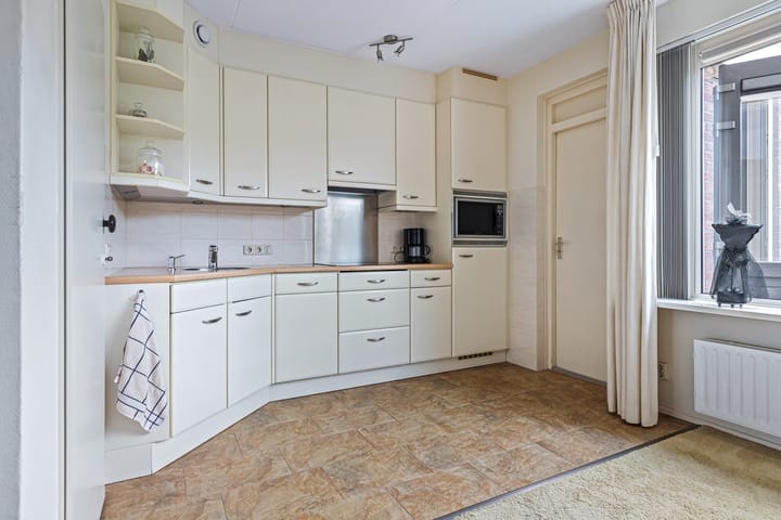 Tussenwoning te koop: Jan Jelles Hofleane 121, Leeuwarden