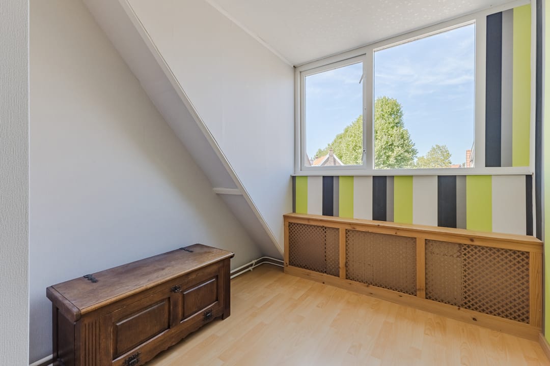 Photo 26 of Onegastraat 39