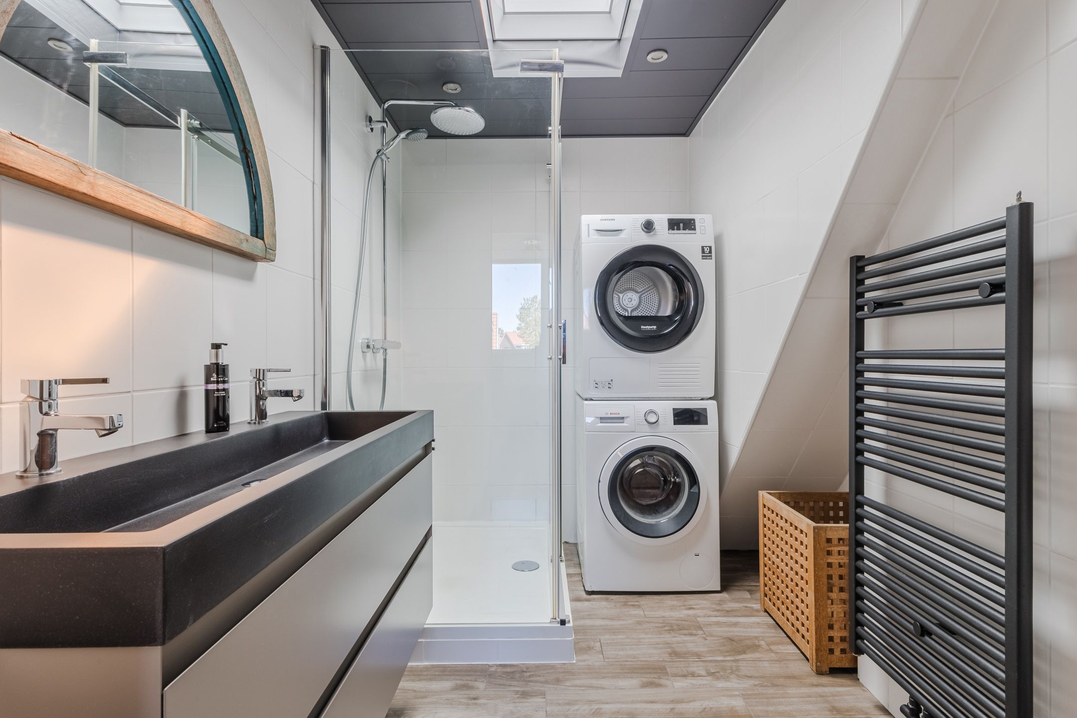 Photo 3 of Onegastraat 39
