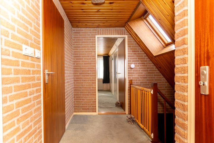 Tussenwoning te koop: Charles van der Nootstraat 35, Hoogwoud