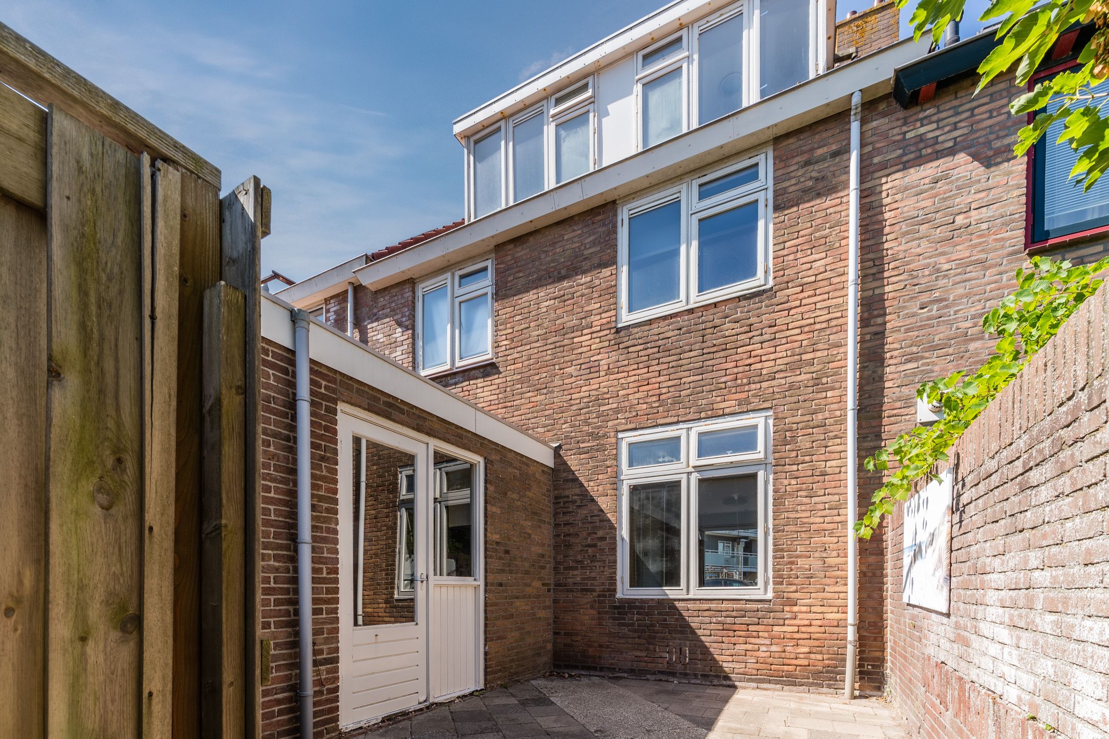 Foto 48 van Boulevard Ir de Vassy 48