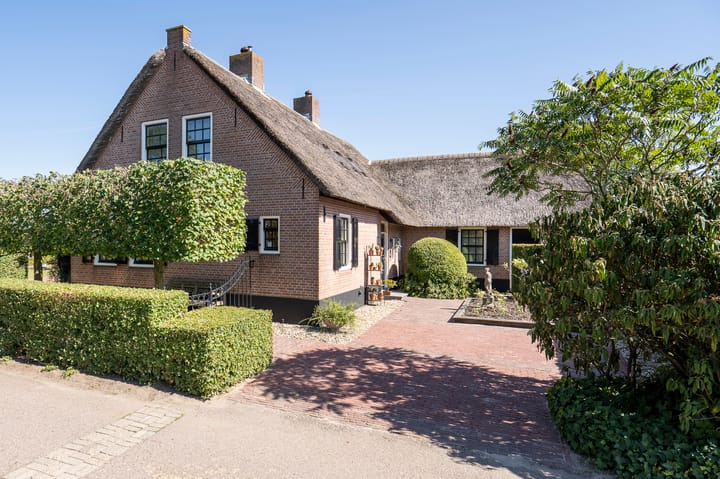 Photo 4 of Binnendamseweg 19