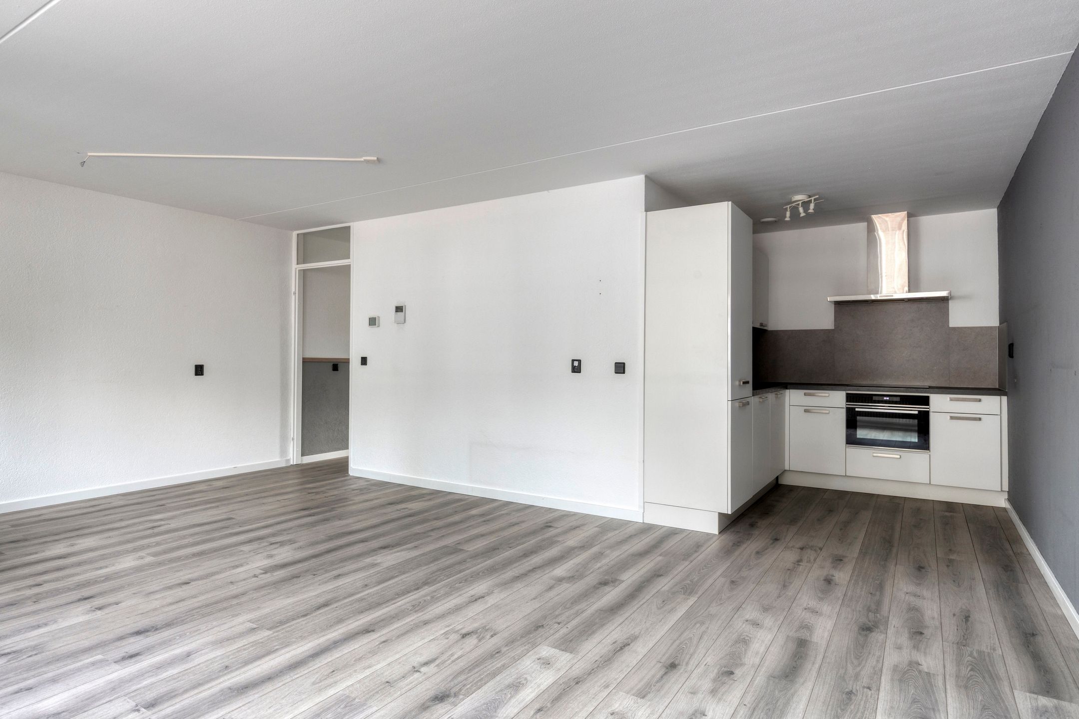 Photo 9 of Damstraat 64-C