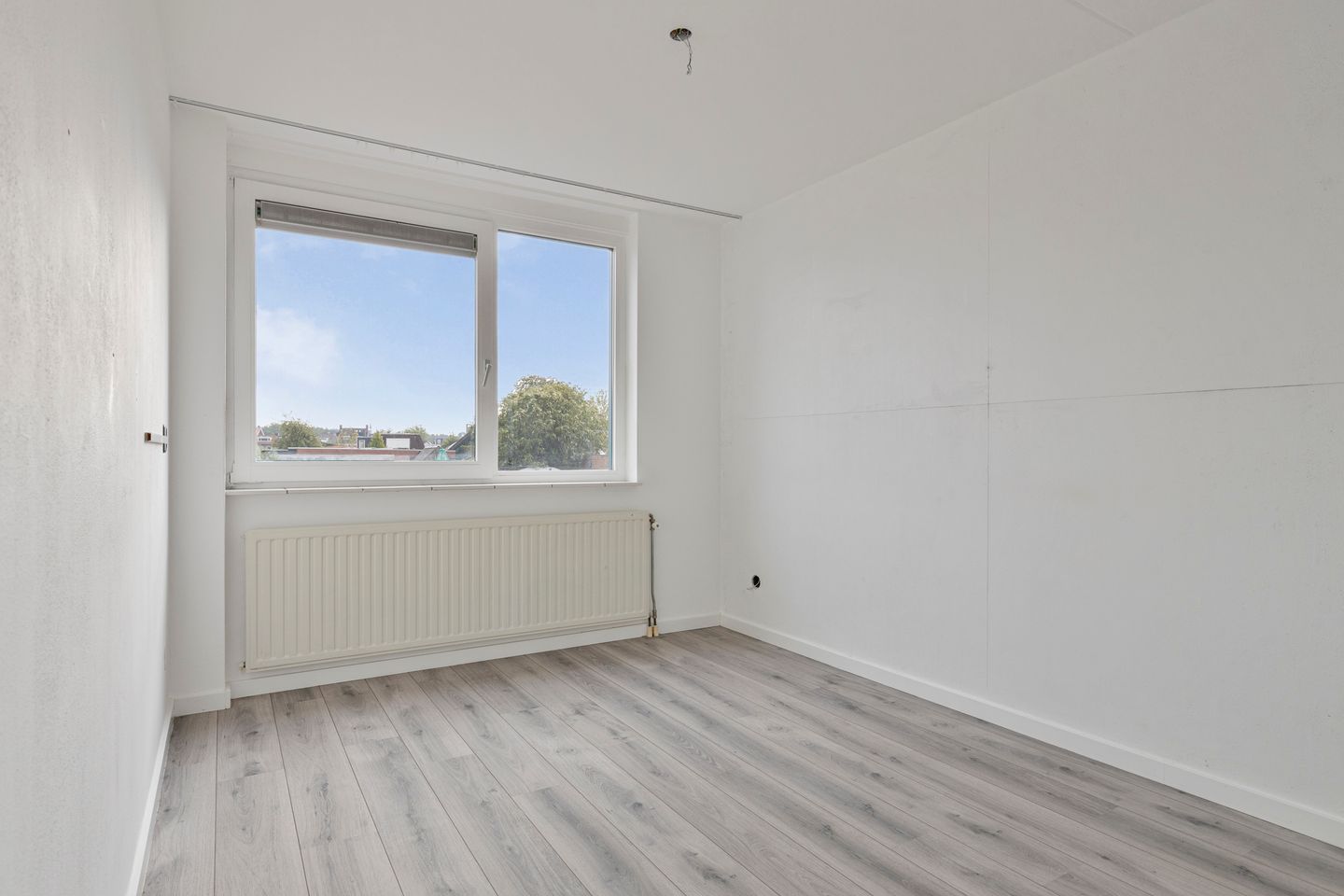 Photo 14 of Damstraat 64-C