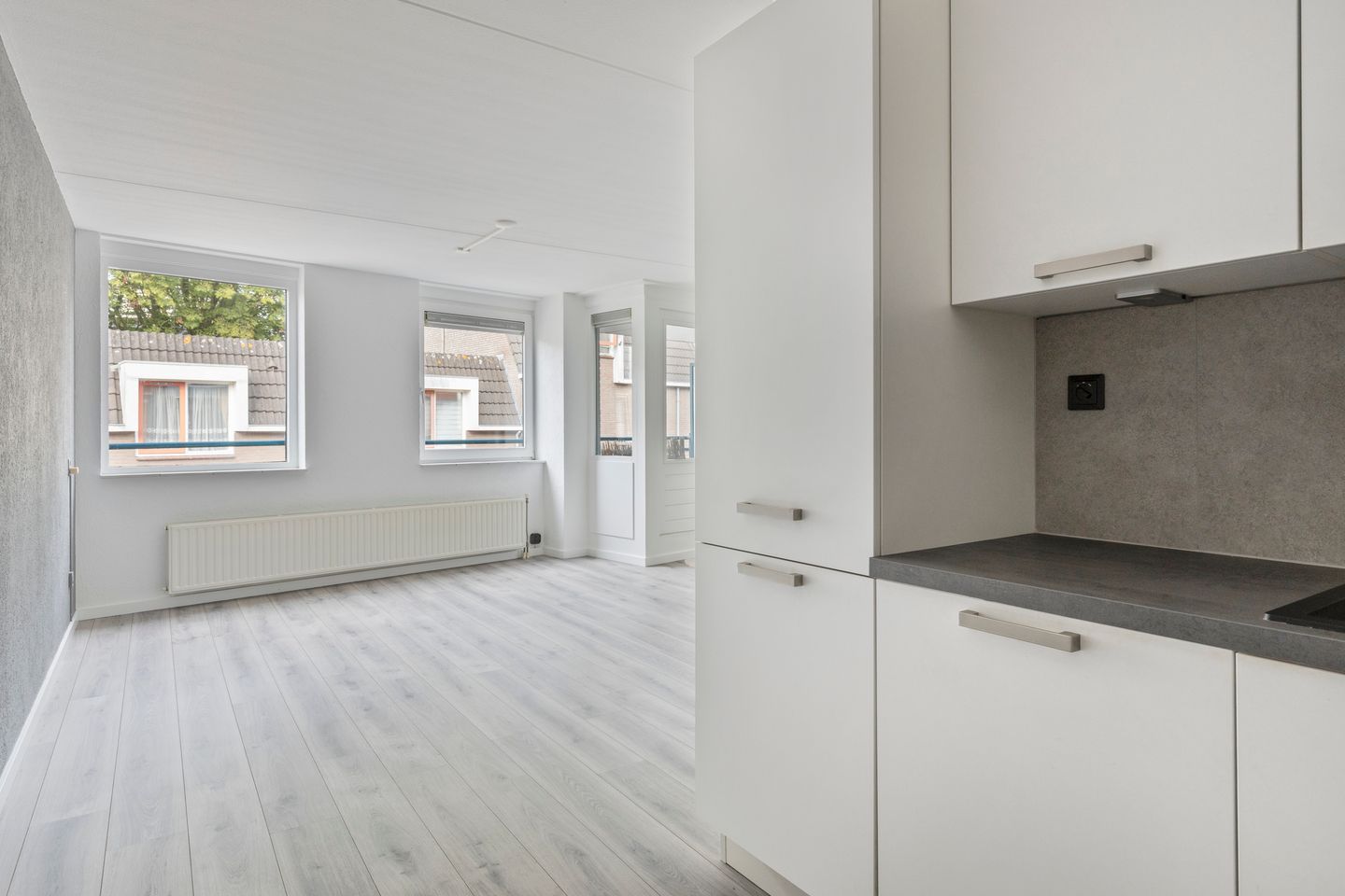 Photo 10 of Damstraat 64-C