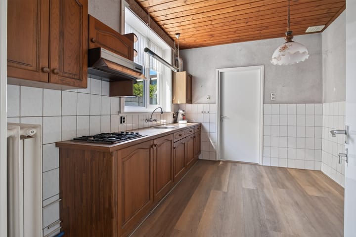 Twee-onder-één-kap te koop: Provincialeweg 15A, Veldhoven