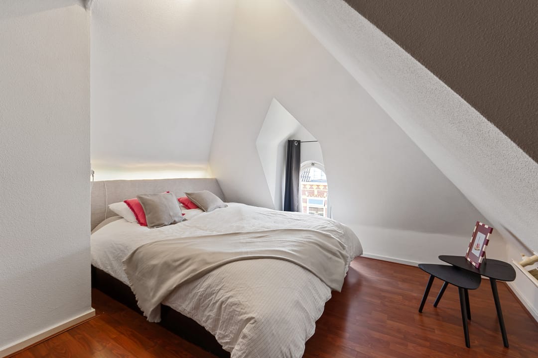 Photo 11 of Spoorstraat 52-A
