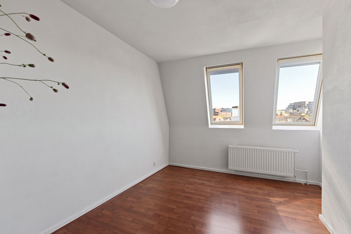 Photo 14 of Spoorstraat 52-A