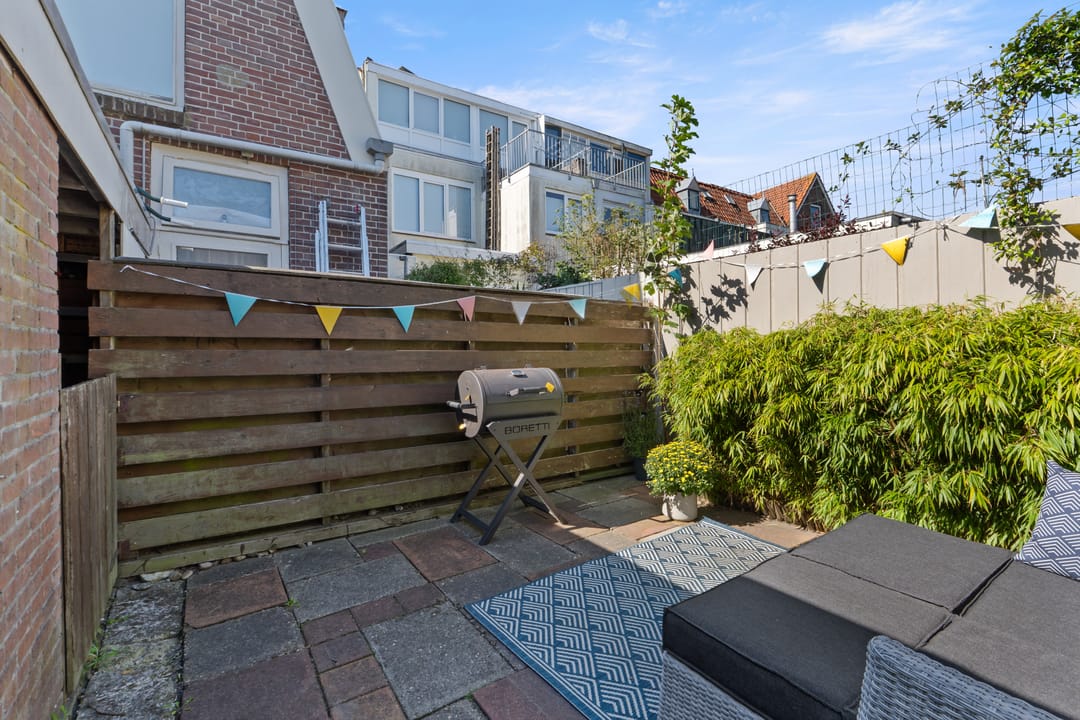 Photo 22 of Spoorstraat 52-A